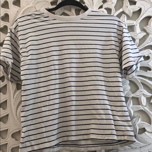 BRANDY MELVILLE TOP